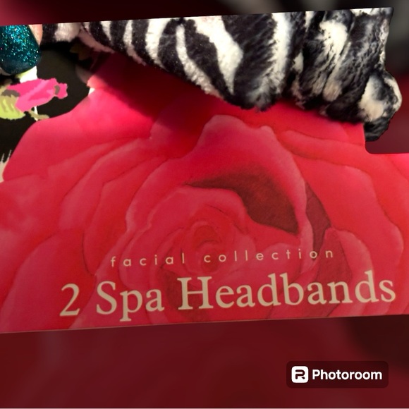 NEW•Betsey Johnson 2pc stretchable Spa Headband set - Picture 5 of 9